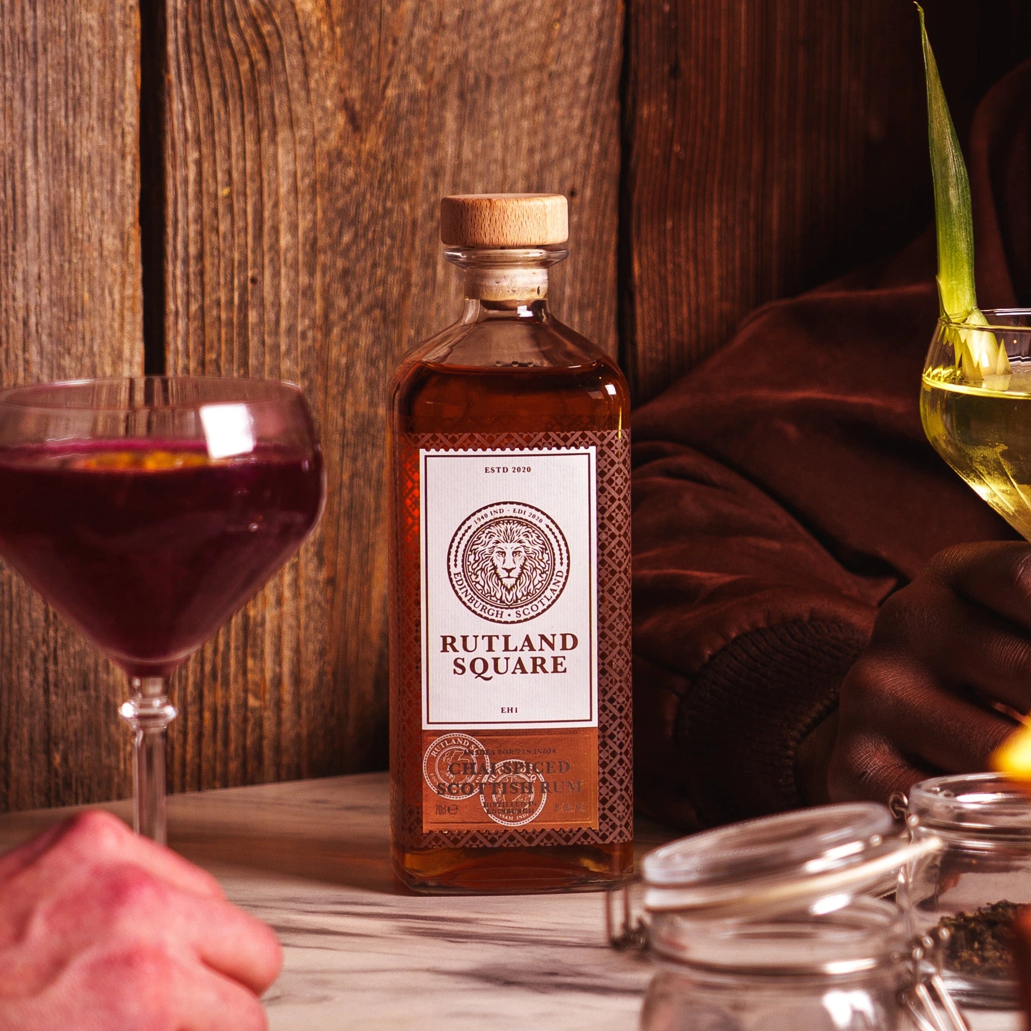 Chai-Spiced Scottish Rum 70cl w/t Rose Gold Gift Box, 41%ABV